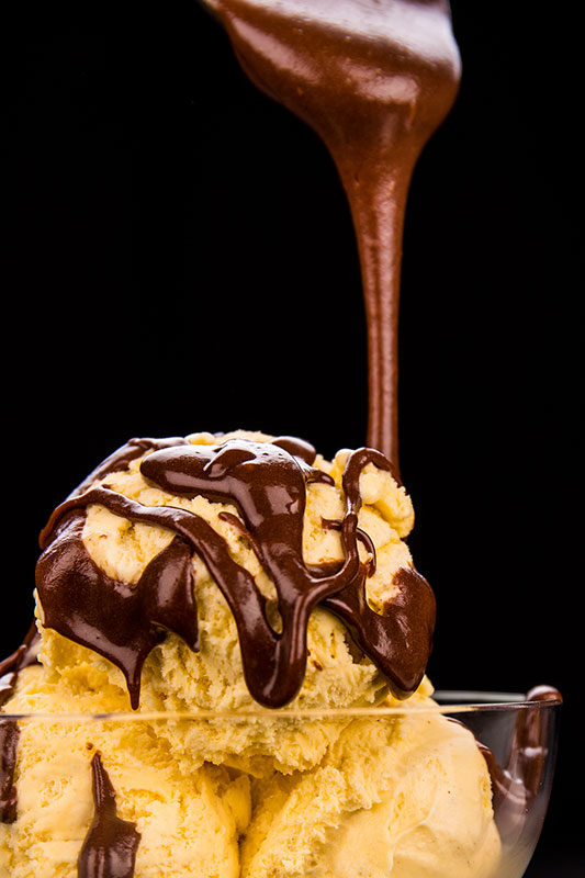This salted dark chocolate peanut butter sauce is a rich, decadent, dairy free sauce that makes a sumptuous topping for desserts, sweets, cakes and ice creams. Featuring no refined sugar it’s made using 70% dark chocolate, plain peanut butter, salt, agave syrup and almond milk so perfect for those leading a sugar free or dairy free diet.